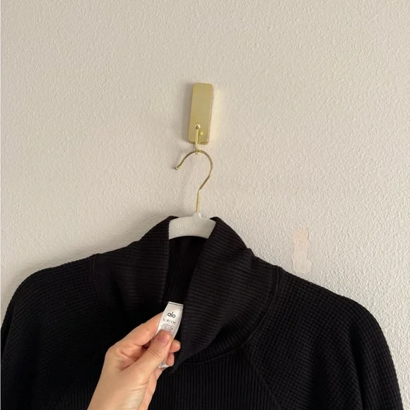 Alo Waffle Weekend Escape Mock Neck Long Sleeve sweatshirt Black Sz S - Picture 6 of 9